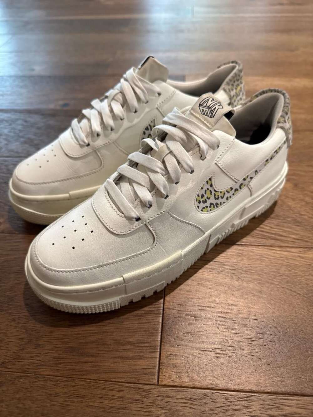 Nike Air Force 1 Pixel SE Leopard DH9632-101 Women’s US 8 Sail Lemon Twist